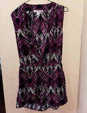 FOREVER 21 Women’s Sundress M Regular Knee Purple Black White Geometric V-Neck