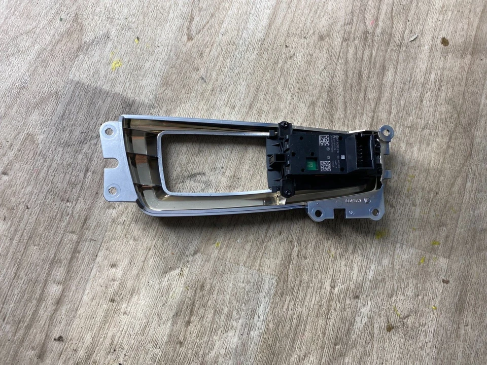 BMW 740I 750I 750LI F01 F02 OEM 09-15 INTERRUPTOR DE FRENO DE ESTACIONAMIENTO CENTRAL MOLDURA DE TOPE Foto 4 de 4