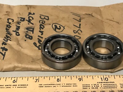 NOS FMC Bean Pump Crankshaft Bearings #1177804 x2 Light Rust
