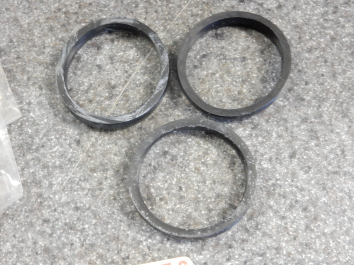 NOS Kawasaki Fork Cover Gaskets 1973 1974 1975 F11 44045-036 QTY3