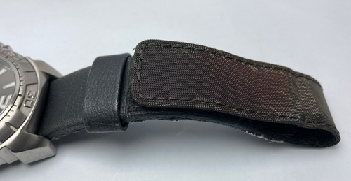 SECTOR,DIVERS,DATE,BLACK DIAL,SAPPHIRE,SWISSMADE,200M,NEWOLD STOCK,freeshipping. - Foto 6 di 12