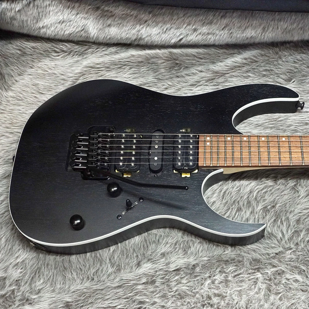 Ibanez RG370ZB-WK Weathered Black RG Series Electric Guitar w/gig case