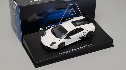 AUTOart 1/43 Lamborghini Murcielago LP670-4 SV diecast car model White - Picture 9 of 9