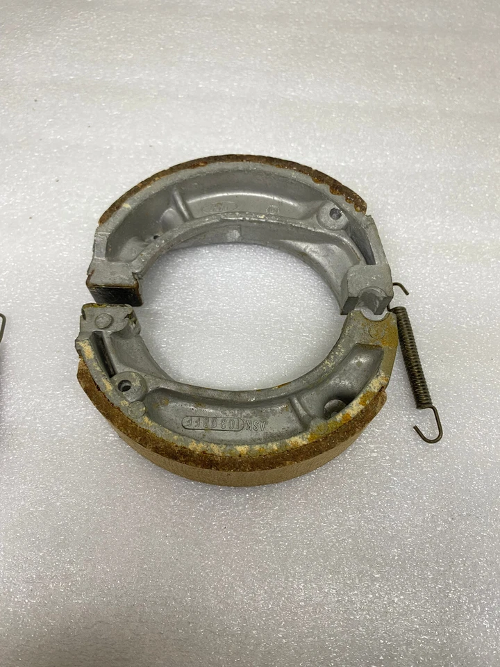 Zapatas de freno Honda PARTE CT90 CT200 XL100 CR80R XL80S XL12S XR200 43120-365-672 Foto 2 de 4