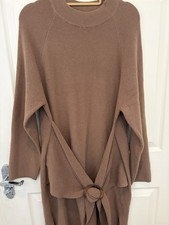 Stunning Camel Wool-mix dress with slide slits and stylish belt