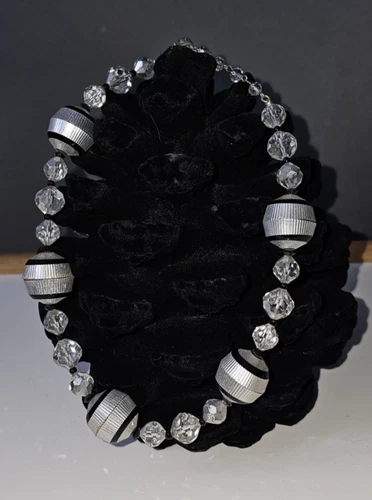 Vintage Vendome Retro Bauble Bead Silver And Lucite Necklace Costume Jewelry