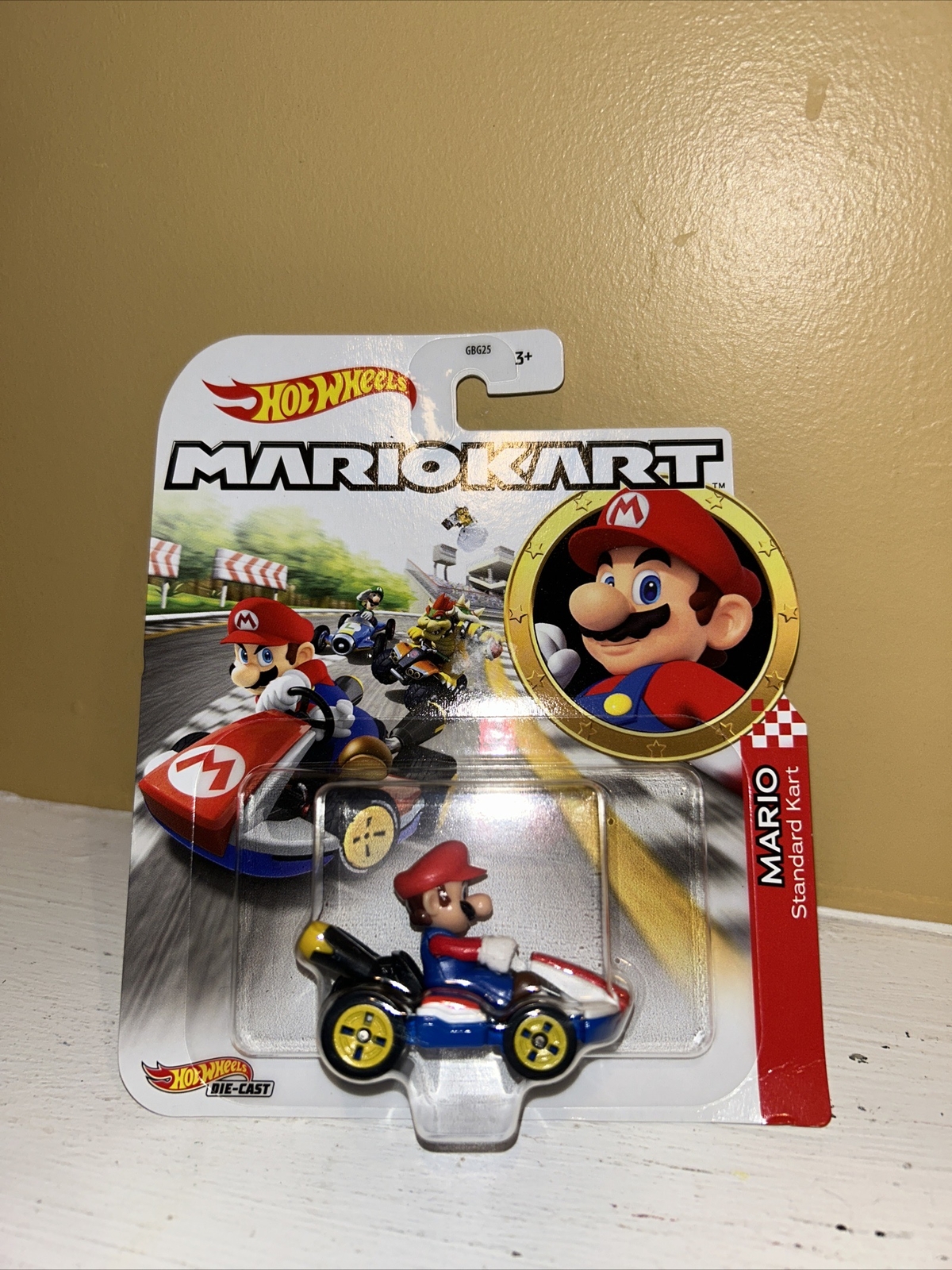 Hot Wheels Mario Kart Modell 1:64 - DieCast Standard Kart 5cm