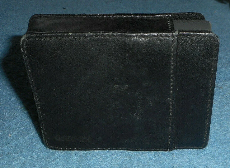 Garmin Nuvi 350 GPS Sold As Is Not Tested Bundled With Case ONLY - Image 4 of 4