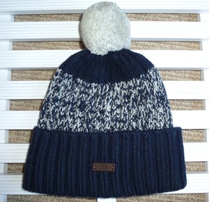 fred perry bobble hat