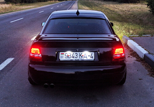2x LED Licence Number Plate Light For A3 S3 8L 95-01 A4 S4 B5 Saloon 95-98 Avant - Picture 9 of 10