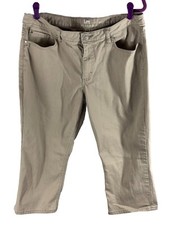 Lee Riders Midrise Capri Beige 14 M Zip Easy Care Cotton Spandex