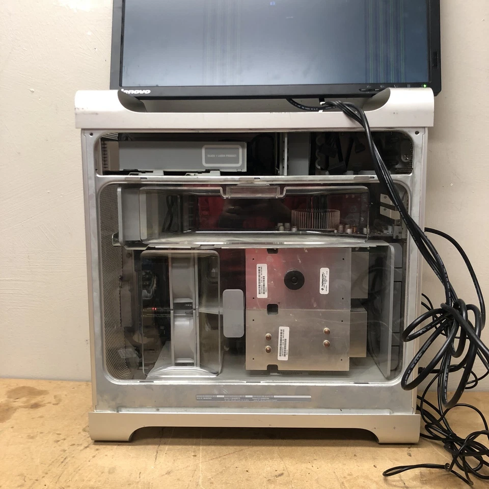 Apple POWER MAC G5 (Model: A1047/EMC No.1969C)  With Power Cord Missing Hdd - Image 4 of 4