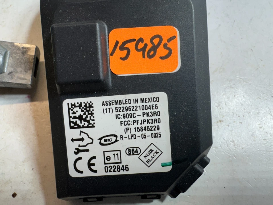 Chevrolet Suburban 1500 2007-2008 bloqueo de encendido con llave e inmovilizador OEM 15845229 Foto 3 de 3