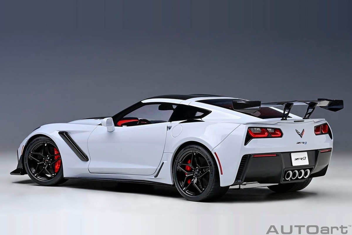 Buy AUTOart 1/18 Chevrolet Corvette C7 ZR1 Gray Metallic