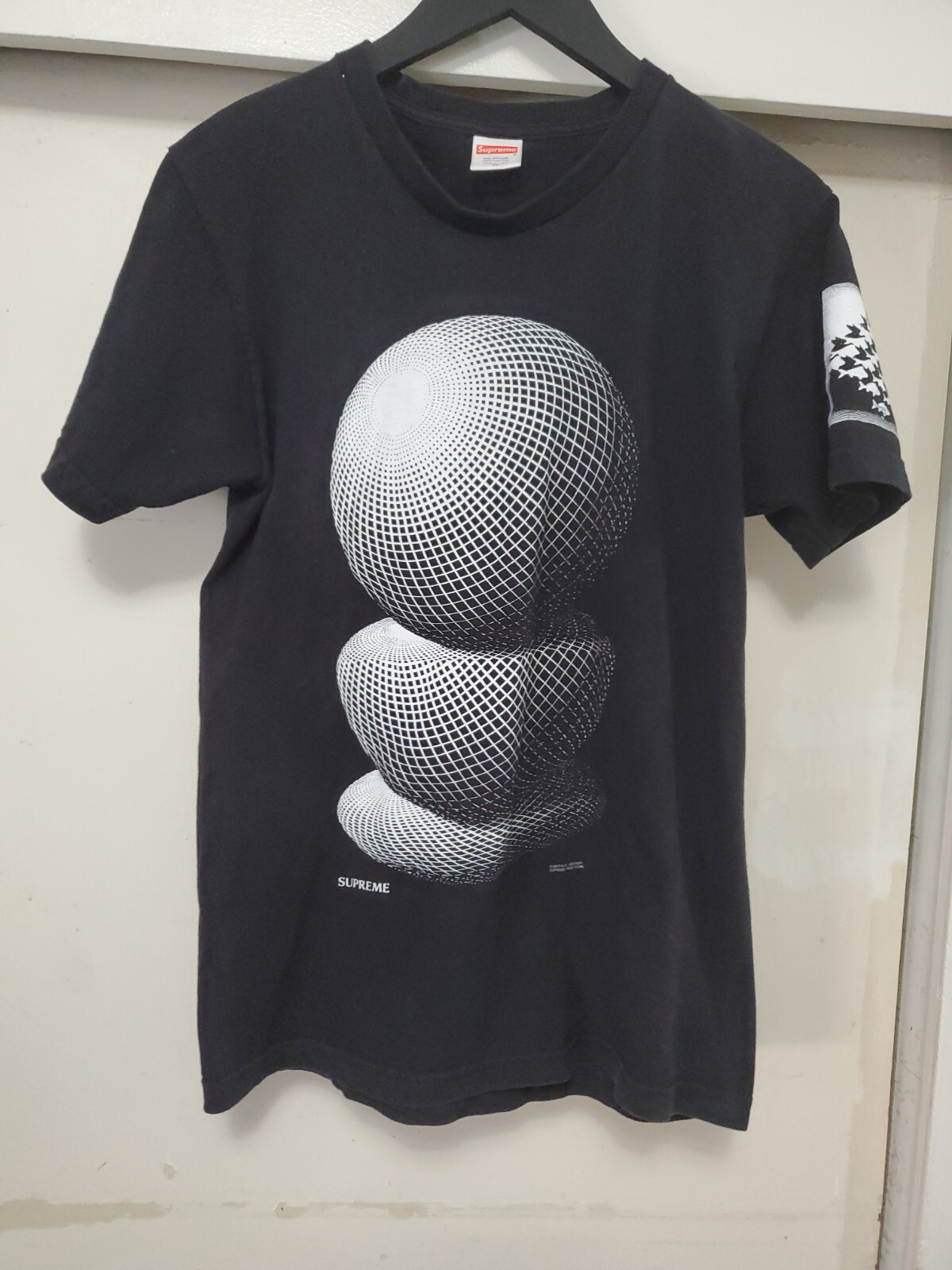 Supreme MC Escher Three Spheres Black Short Sleeve Tshirt SZ M Made USA