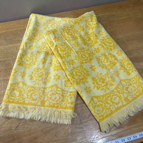 Vtg 70s Sears Yellow Floral Fringe Bath Towel Retro MCM Damask Cotton 40x25