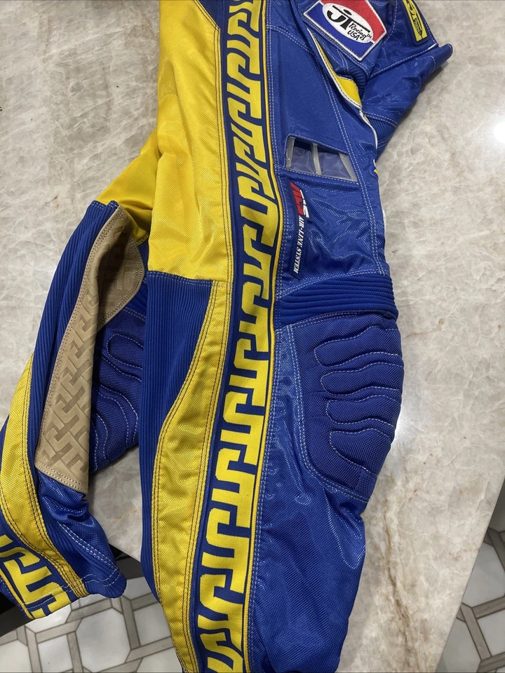JT Racing USA Motocross Pants Classick MX Blue Yellow RIDING Hip Pads Size 28 - Image 4 of 4