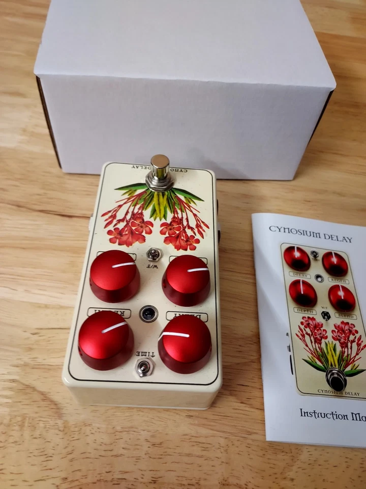 Red Witch Cynosium Modulated Delay Pedal Sweetwater Exclusive - Image 4 of 4