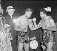 Pre War Stuff Manhattan New York New York Champion Joe Louis is sh- Old Photo