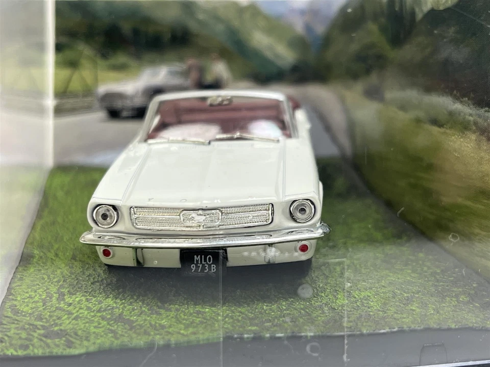 James Bond 007 Goldfinger Ford Mustang Convertible White 1:43 Eaglemoss GF1 - Image 4 of 4