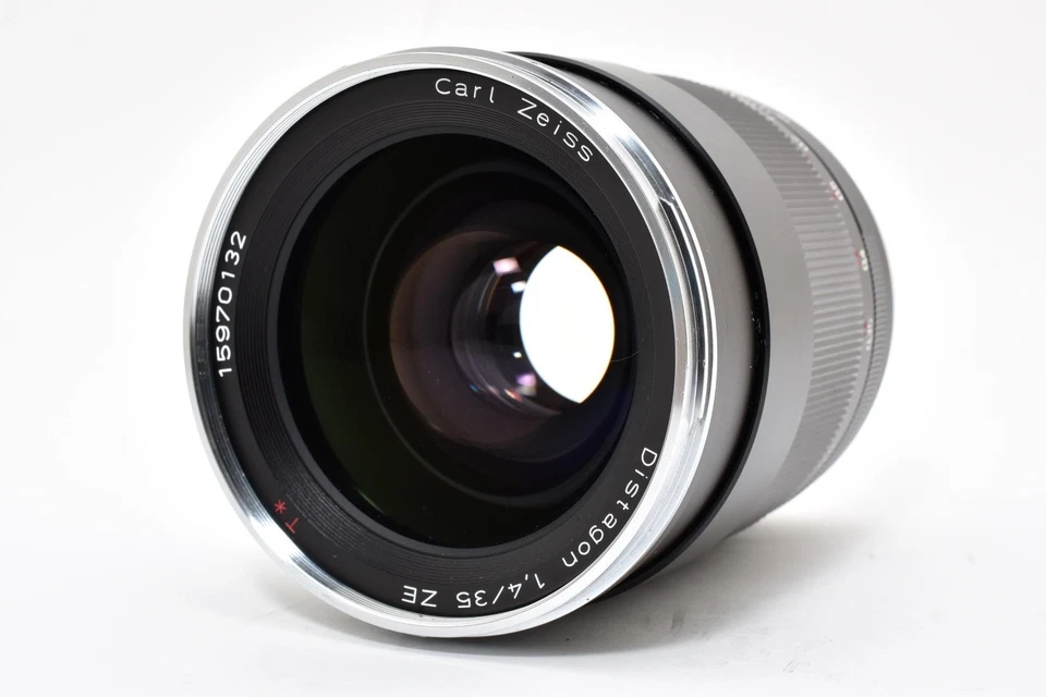 Lente gran angular Carl Zeiss Distagon T* 35 mm f/1,4 ZE para Canon EF... - Imagen 2 de 4