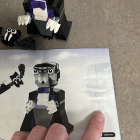 LEGO 40203 Dracula Halloween Vampire and Bat Building Kit Retired