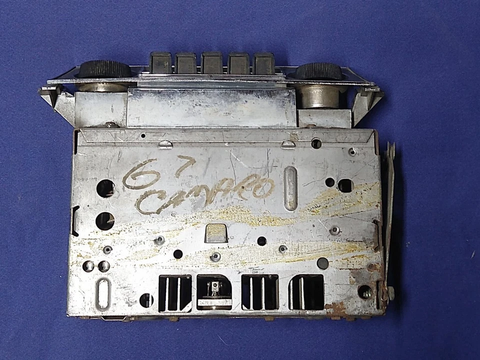 Radio pulsador Camaro Am 1967 1968 con placa frontal Foto 3 de 4