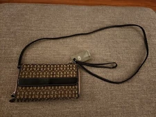 GIANI BERNINI Logo Signature Crossbody Purse - New with tags