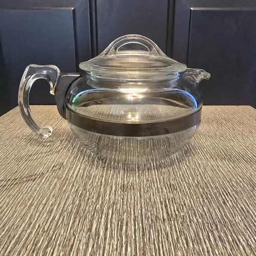 Vtg 1940s PYREX Flameware Stovetop Teapot 6 Cup Glass w/ Lid, Green Stamp 8126 B