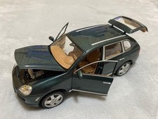 Maisto PORSCHE Cayenne Turbo 1/18
