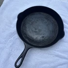 Vintage Victor Griswold #9 Cast Iron Skillet w/ Heat Ring
