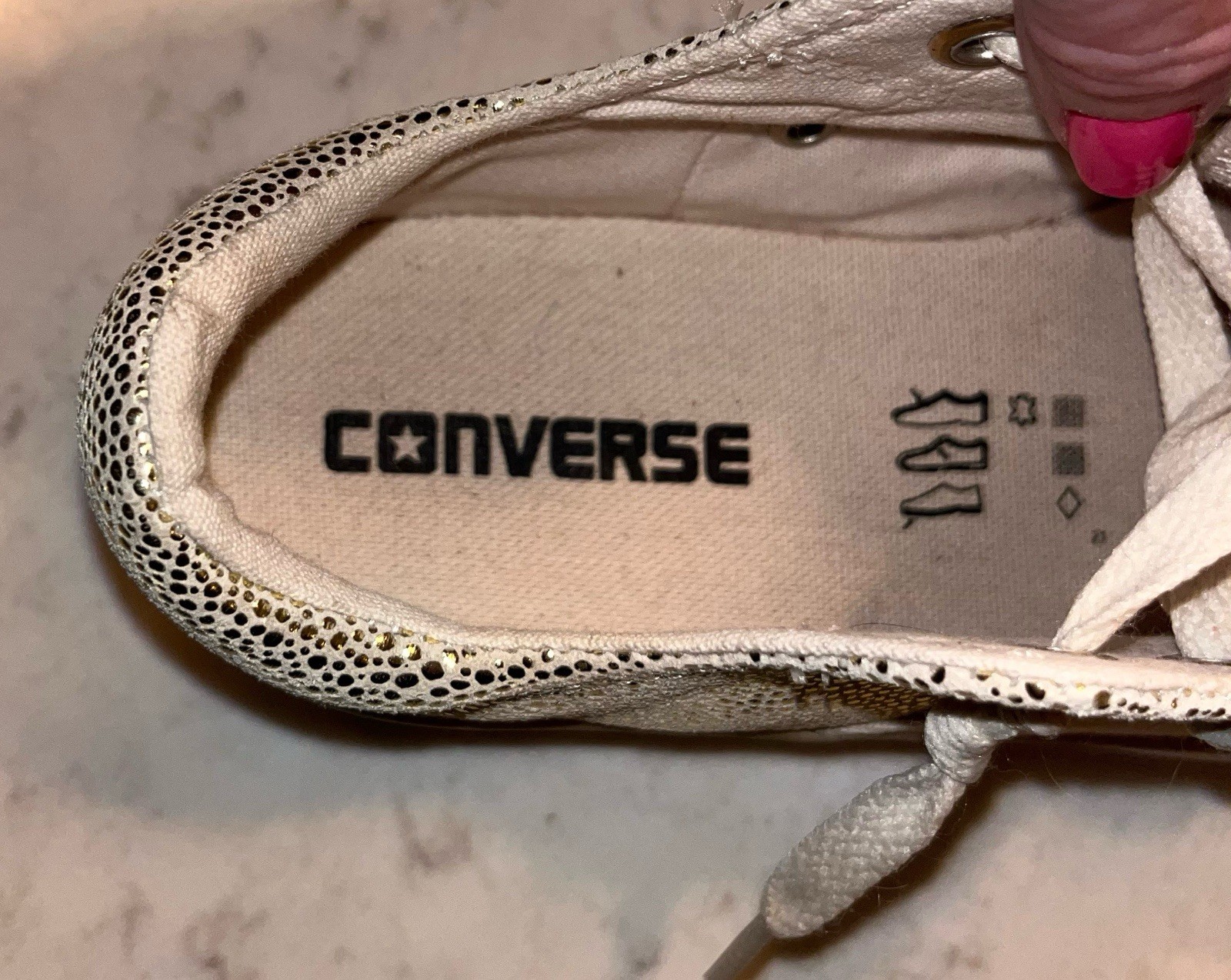 Converse Women's Low Chuck Taylor All-Star Metallic Gold Size 6 55342C thumbnail 9