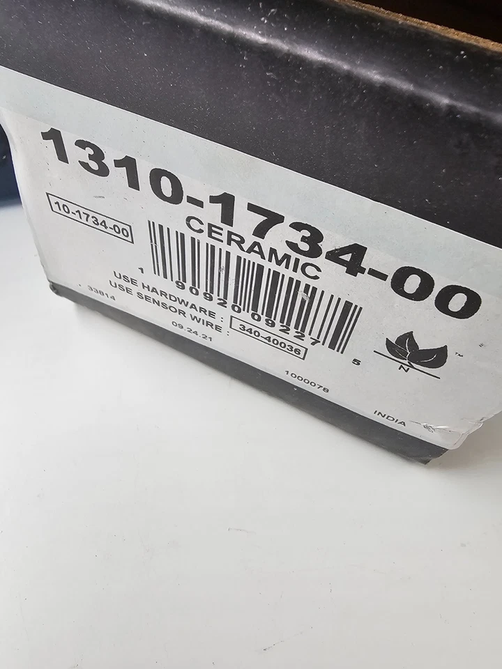 R1Concepts Disc Brake Pad Ceramic Brake Pads 1310-1734-00 For Chrysler Jeep - Image 2 of 4