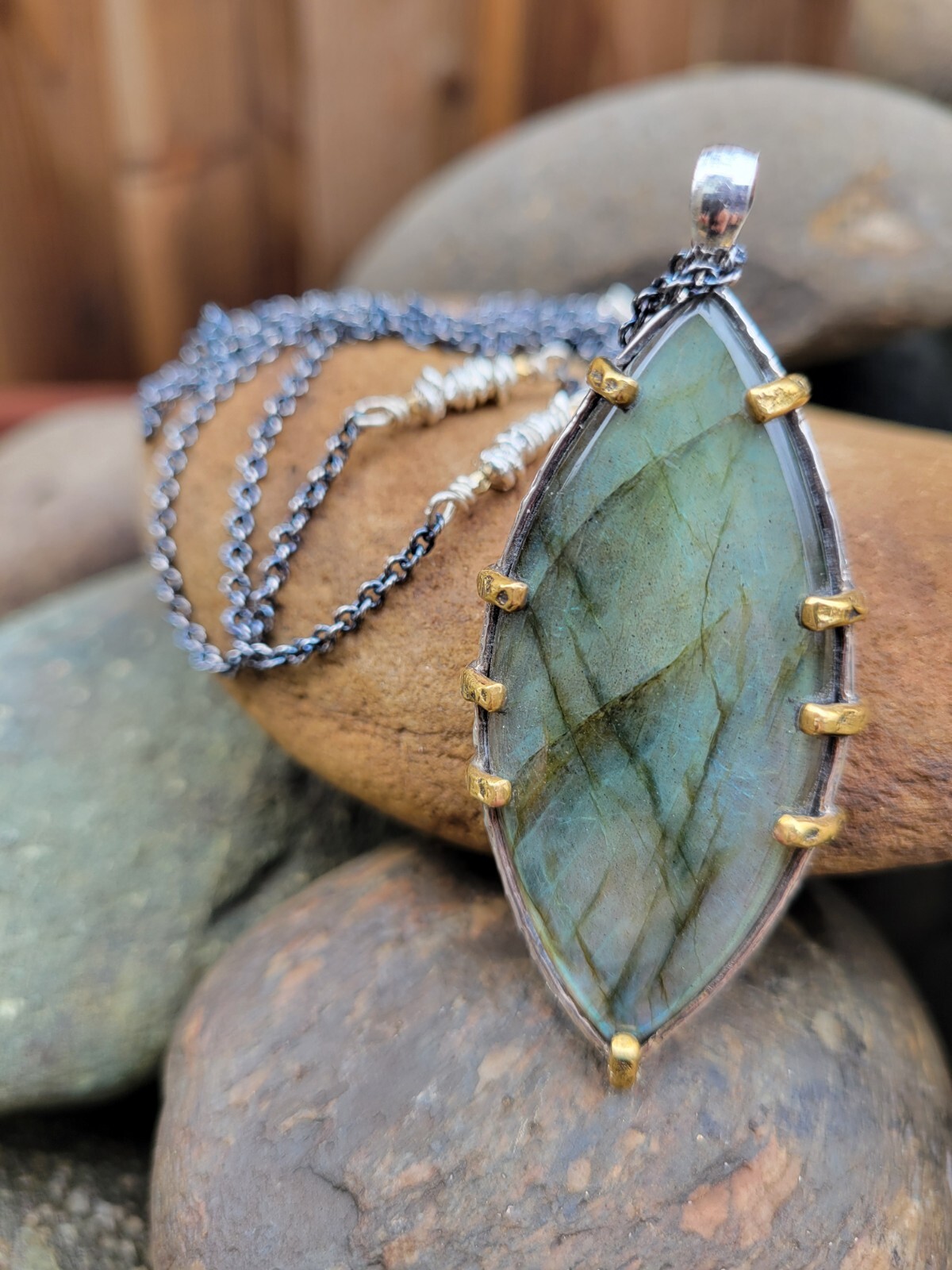 Artisan Eclipse Oval Labradorite Sterling Silver … - image 2