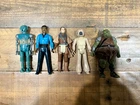 Vintage star wars figures made from 1980-1983 in good shape.