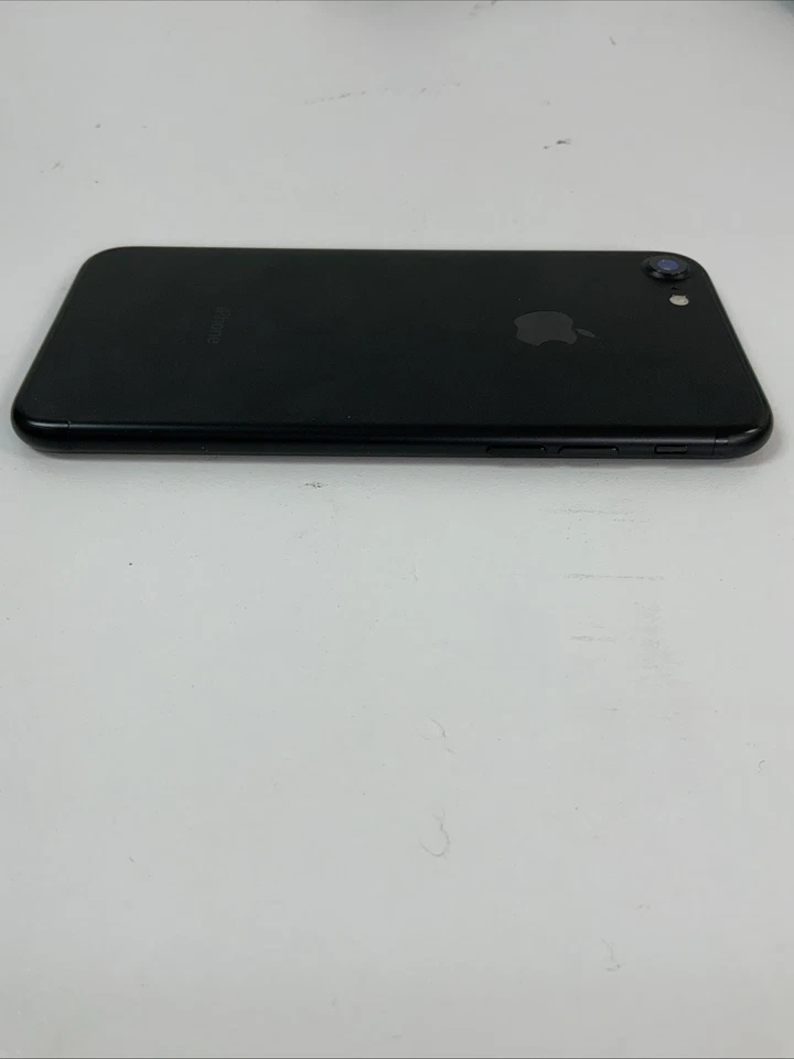 Apple iPhone 7 - Desbloqueado 32 GB Foto 3 de 4