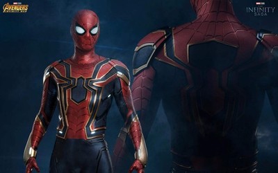 QUEEN STUDIOS Marvel Infinity Saga Spider-Man Iron Spider 1:1 Life