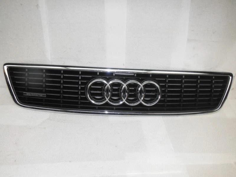 Rejilla a través de 12/98 superior para 97-99 AUDI A8 310064 Foto 2 de 4