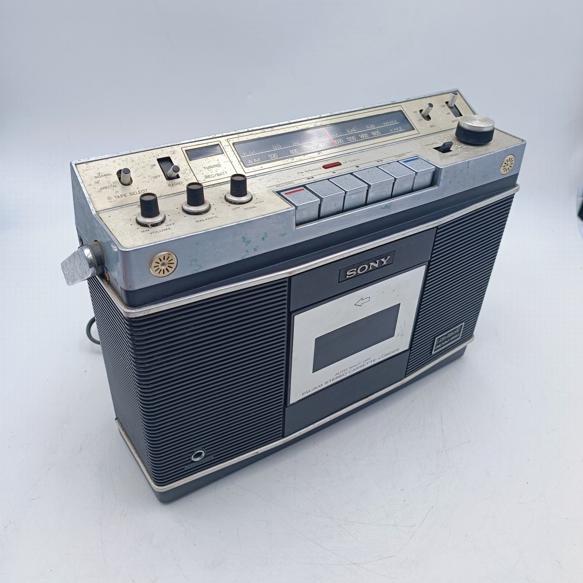 Sony CF-550A Vintage FM Stereo AM Radio Cassette Recorder Auto