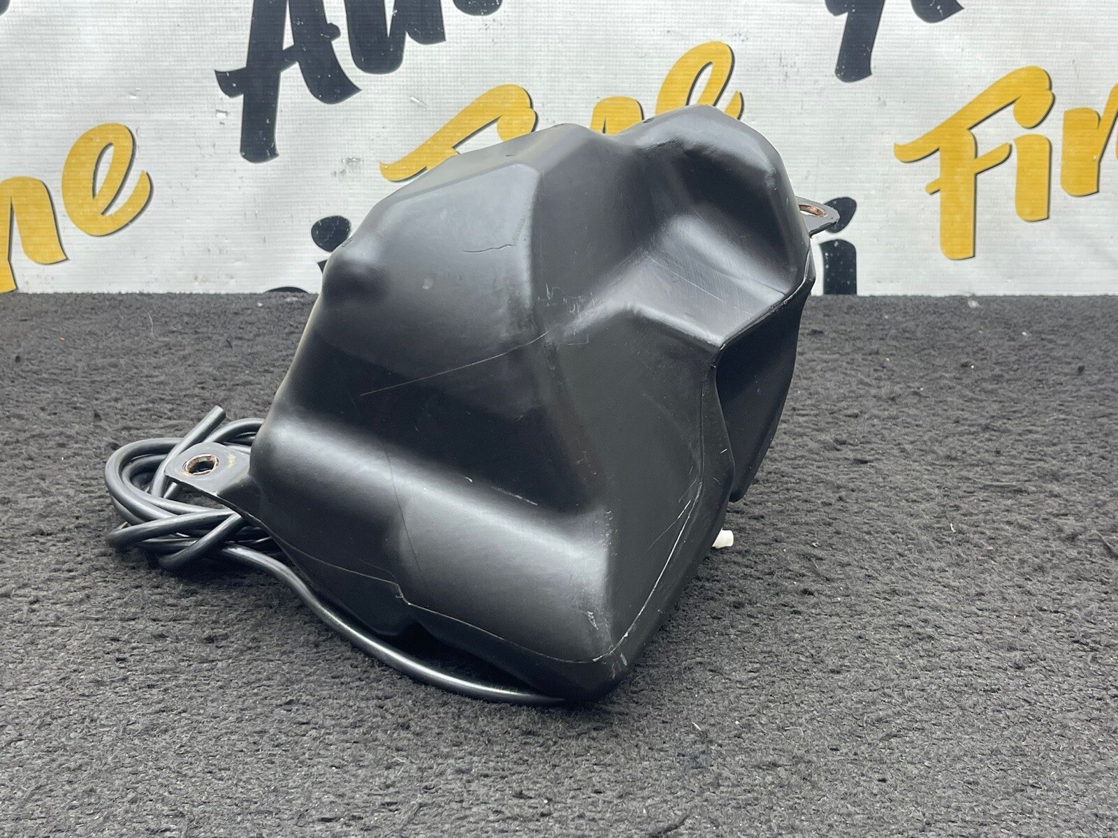 2015 MASERATI GRANTURISMO OEM WINDSHIELD WASHER RESERVOIR TANK