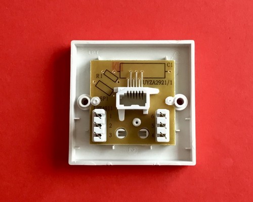 2/3A Surface Mount Secondary Telephone Socket with Backing Box "Brand New" - Picture 2 of 3