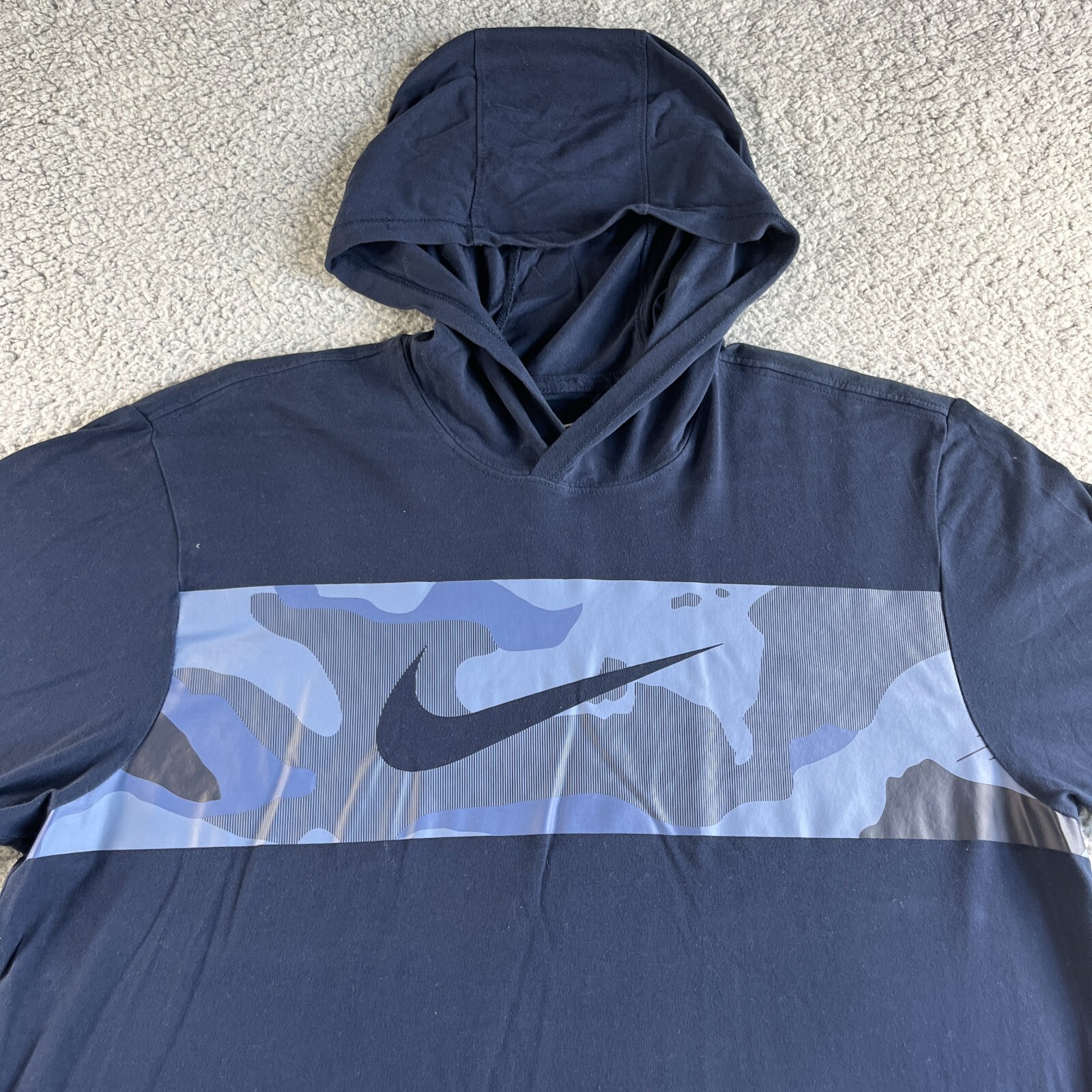 Nike T Shirt Mens Large Blue The Nike Tee Hooded Center Swoosh Outdoor Sports