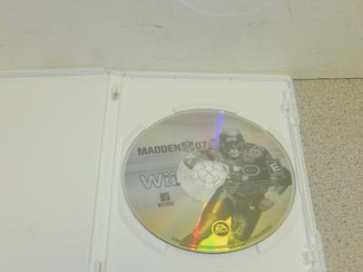 NINTENDO WII VIDEO GAME--MADDEN 07 -- DISC AND CASE 14633152784| eBay