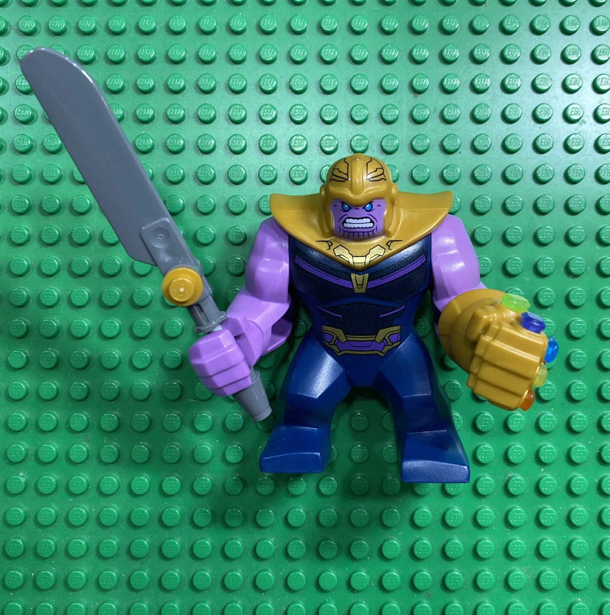 LEGO Super Heroes 76107 - Thanos w/Infinity Gauntlet - BigFig Minifigure  sh504