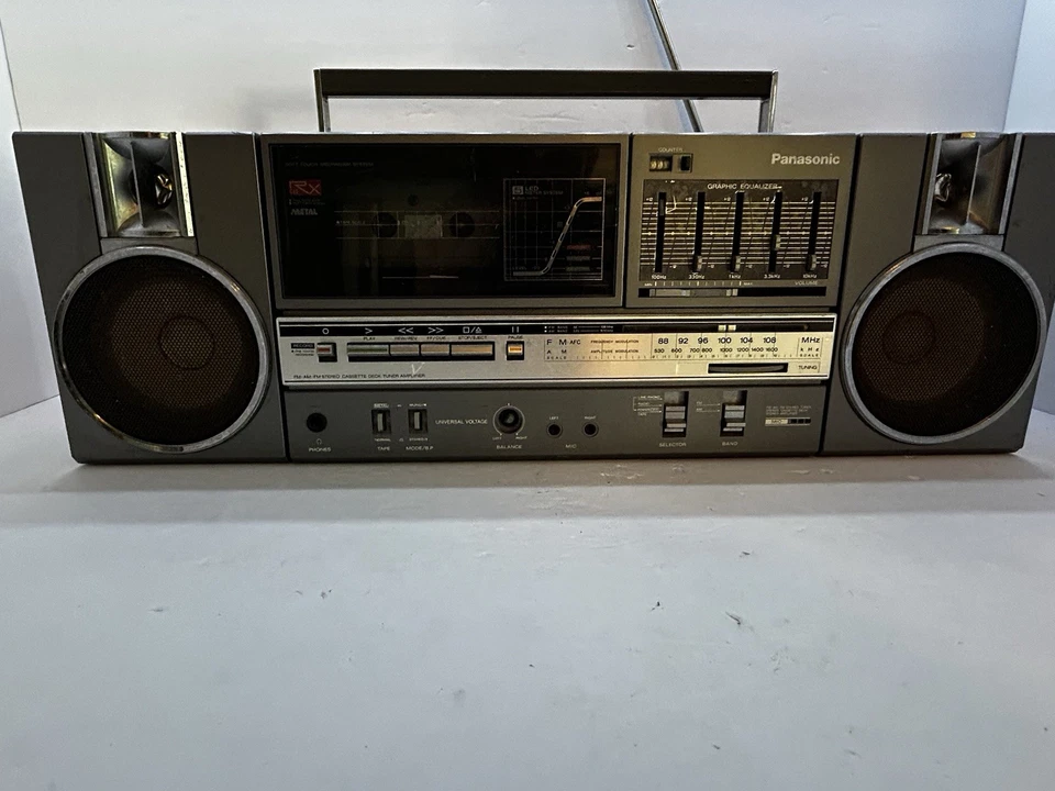 Reproductor de cinta casete radio AM/FM vintage Panasonic RX-C45 Boombox GhettoBlaster Foto 4 de 4
