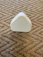 Apple MD812B/C 5W USB Power Adapter for iPhone/iPod - White