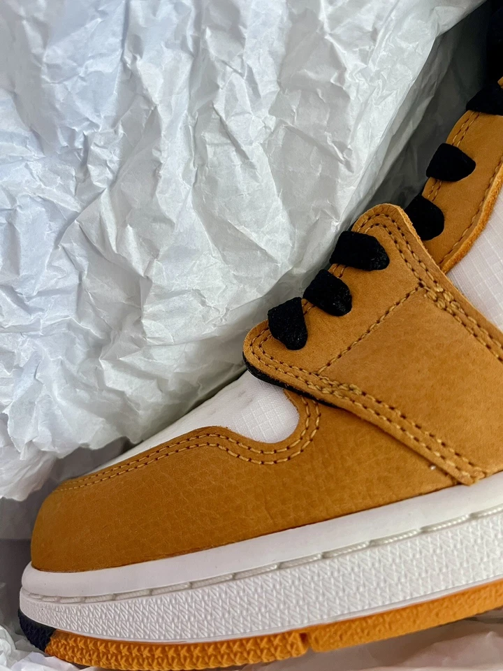 Size 11 - Air Jordan 1 Element GORE-TEX High Light Curry - Image 4 of 4