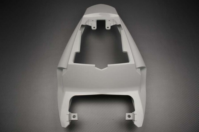 Carénage arrière non peint Triumph Daytona 675 avec feu teinté