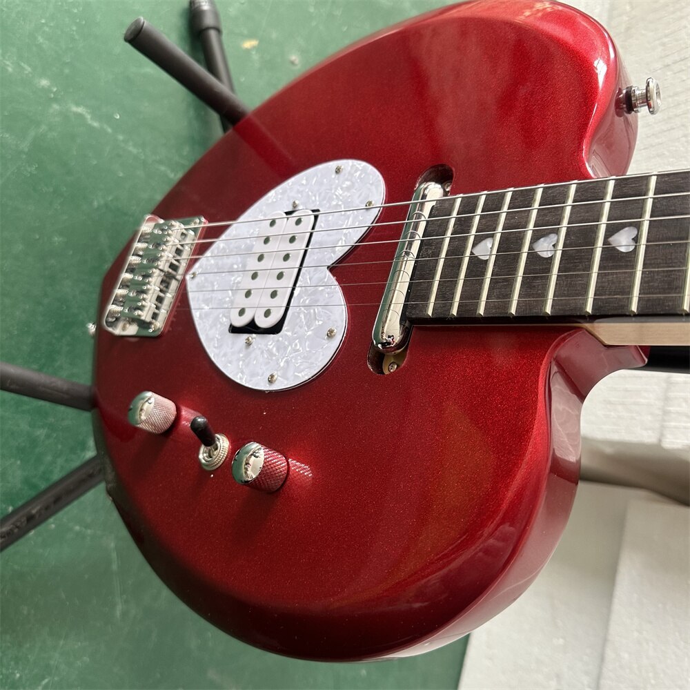 Parte Della Chitarra Elettrica Rossa Su Fondo Di Legno Un Posto Per La Scrittura Del Testo