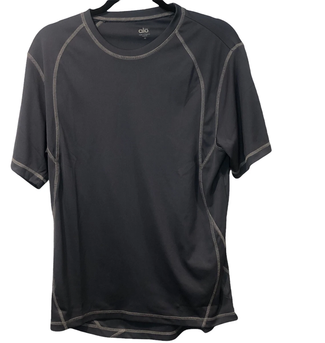 Alo cool fit best sale shirt